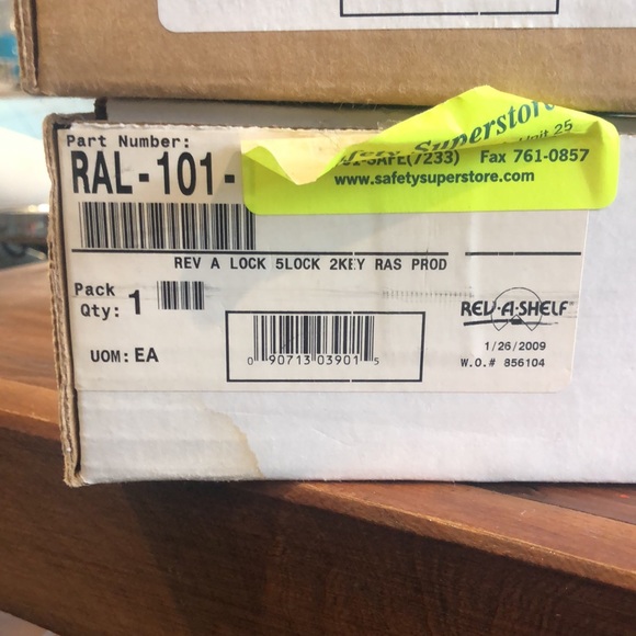 Child magnetic cabinet locks. Rev-a-shelf - Picture 6 of 6